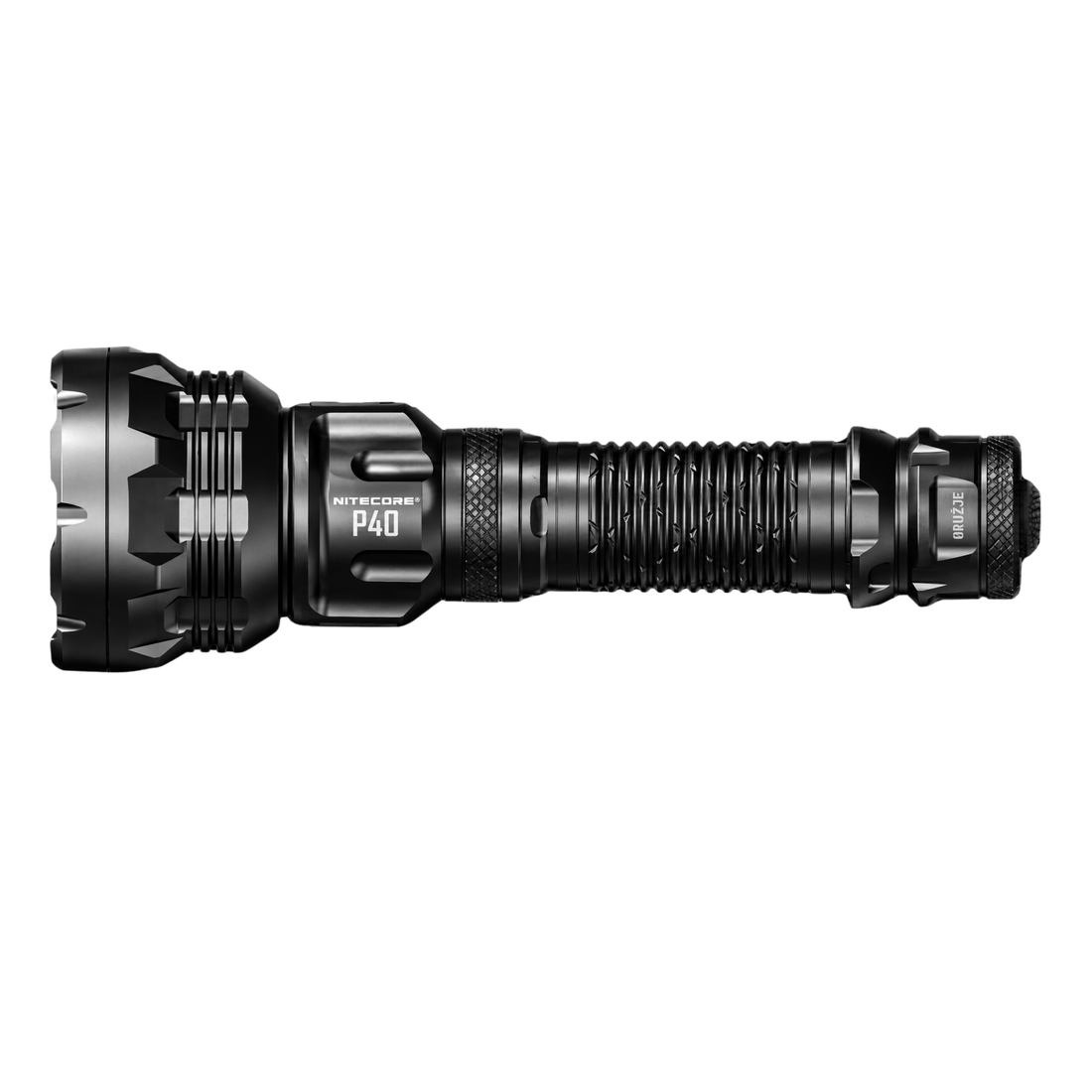 NITECORE P40 LEP lampa prikazana iz gornjeg ugla sa komandnim tasterima i detaljima kućišta