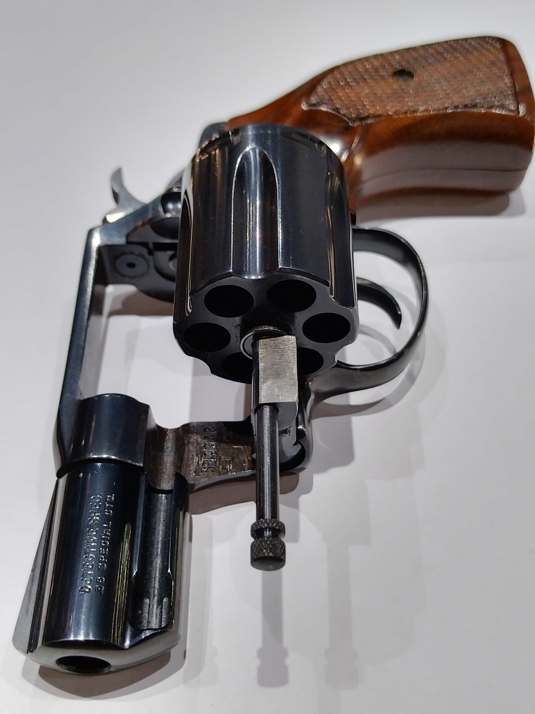 Revolver Colt Detective