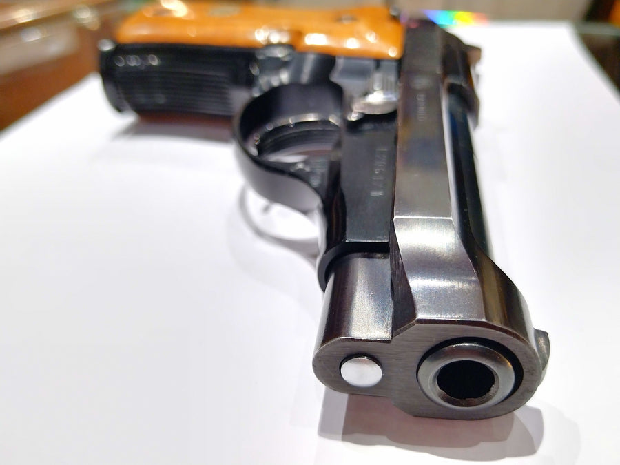Pištolj PIETRO BERETTA Mod.81