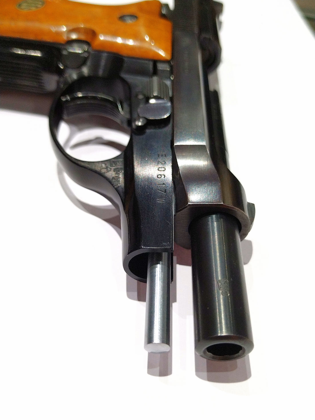 Pištolj PIETRO BERETTA Mod.81