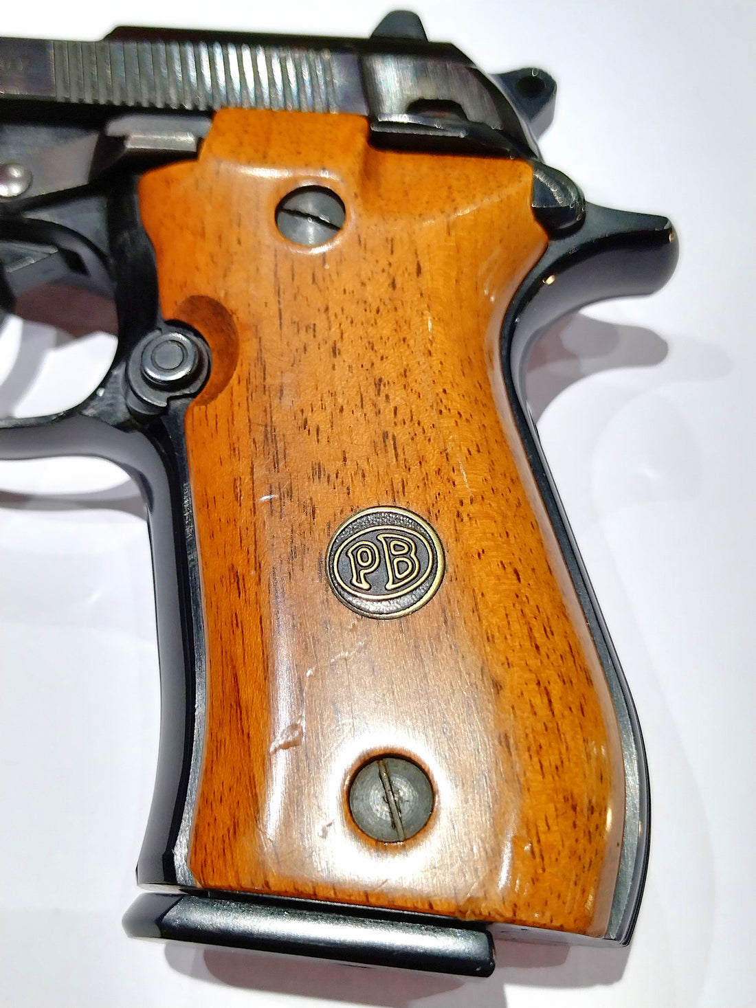 Pištolj PIETRO BERETTA Mod.81